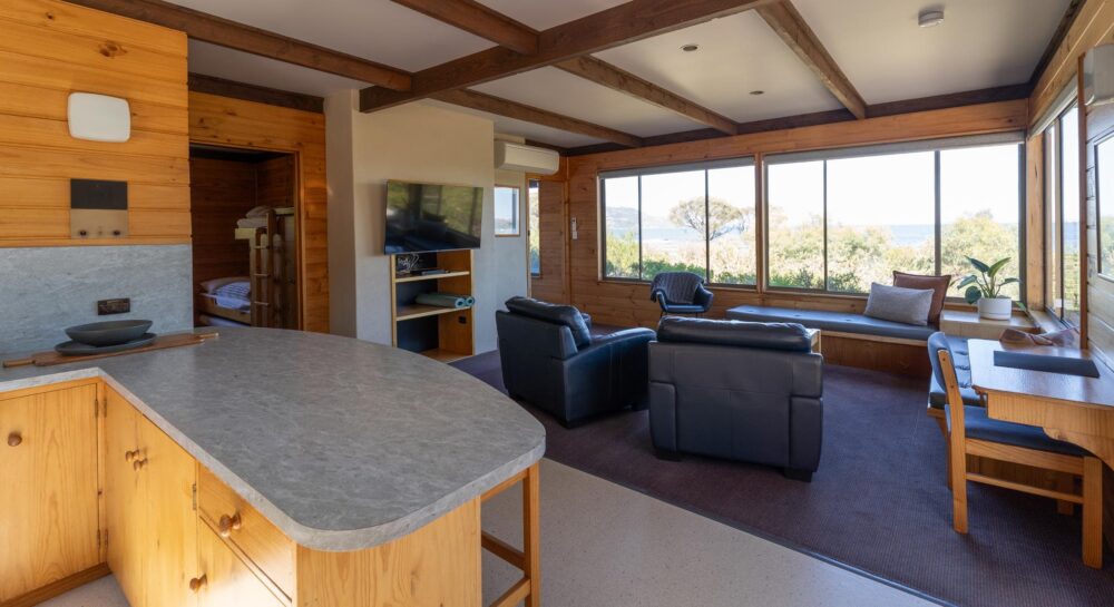 Vintage Chalet living area at Edge of the Bay