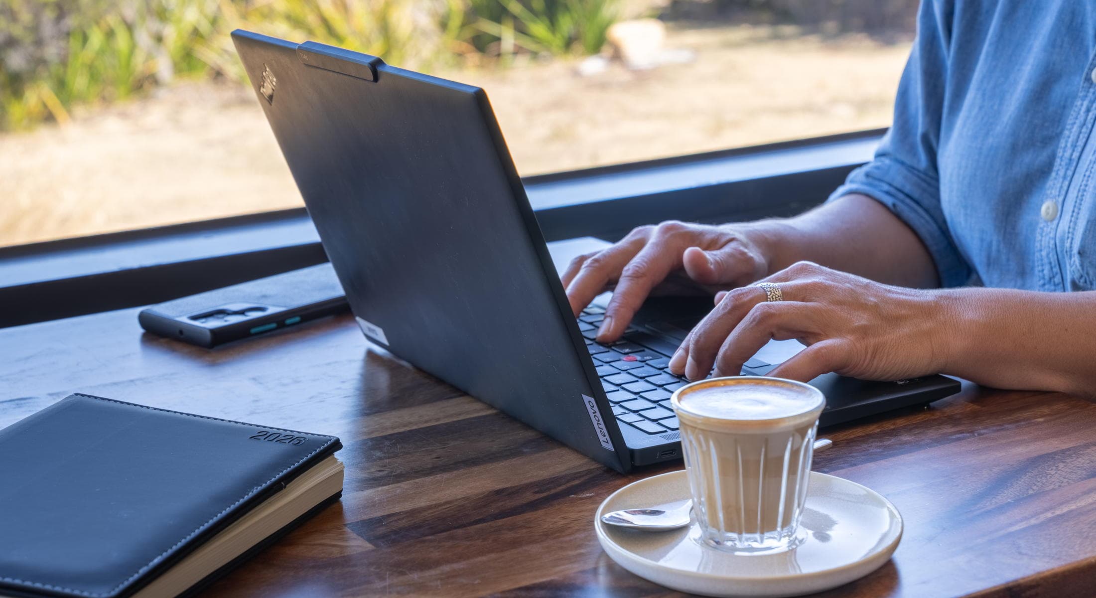 Free wifi to use laptop at Edge of the Bay